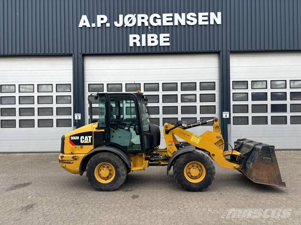 CAT 906 M Carregadeiras de rodas