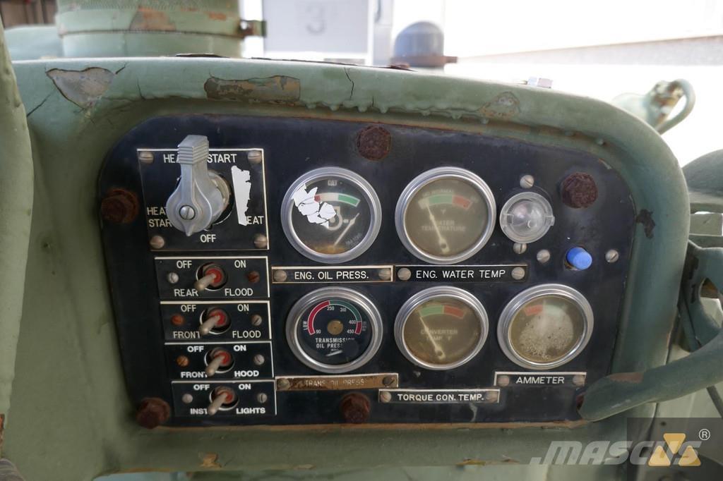 CAT D7F Ex-army Dozers - Tratores rastos