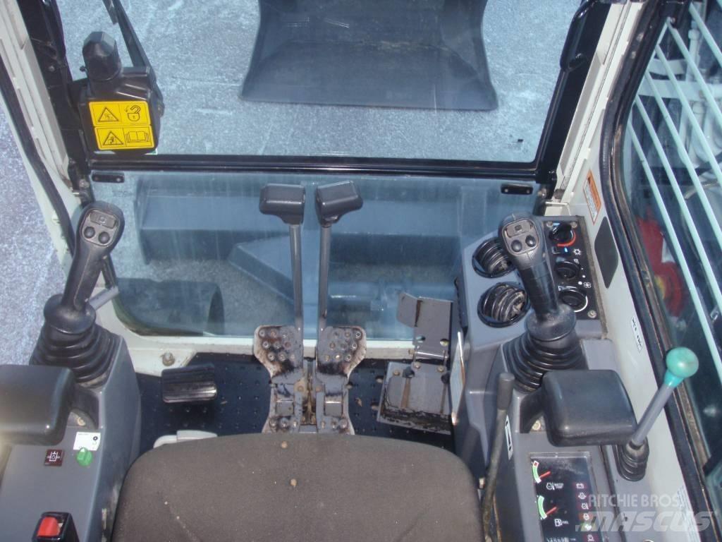 Takeuchi TB153FR Miniescavadeiras
