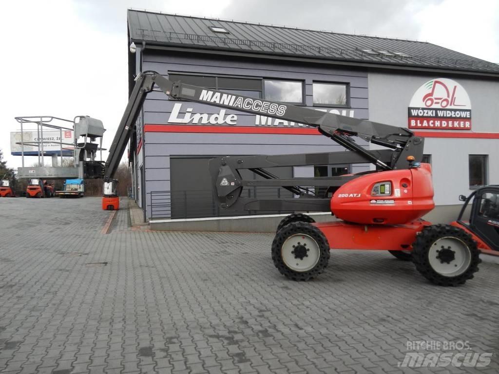 Manitou 200 ATJ Plataformas de braço compactas auto-propulsão