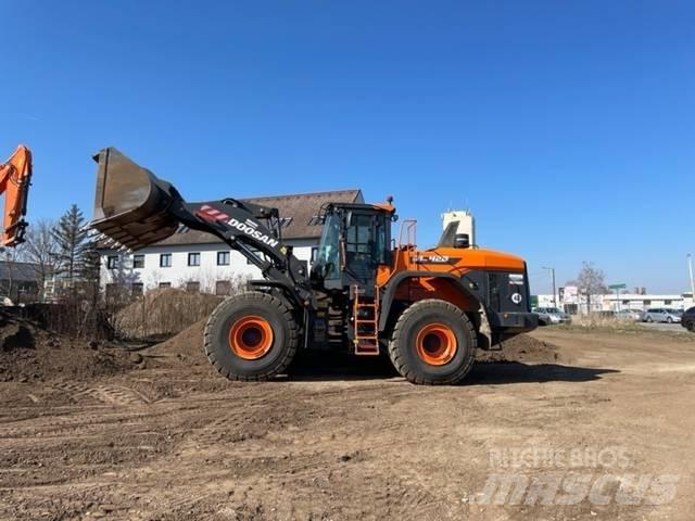 Doosan DL420 Carregadeiras de rodas