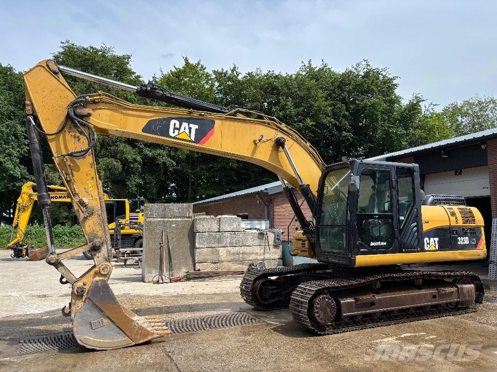 CAT 323 D LN Escavadeiras de esteiras