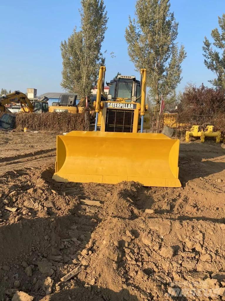 CAT D 6 G Dozers - Tratores rastos