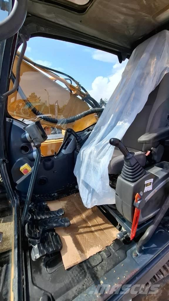 Hyundai R320NLC-9 Escavadeiras de esteiras