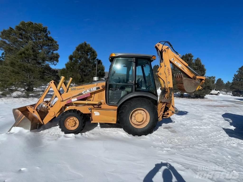 CASE 580 M Retroescavadeiras