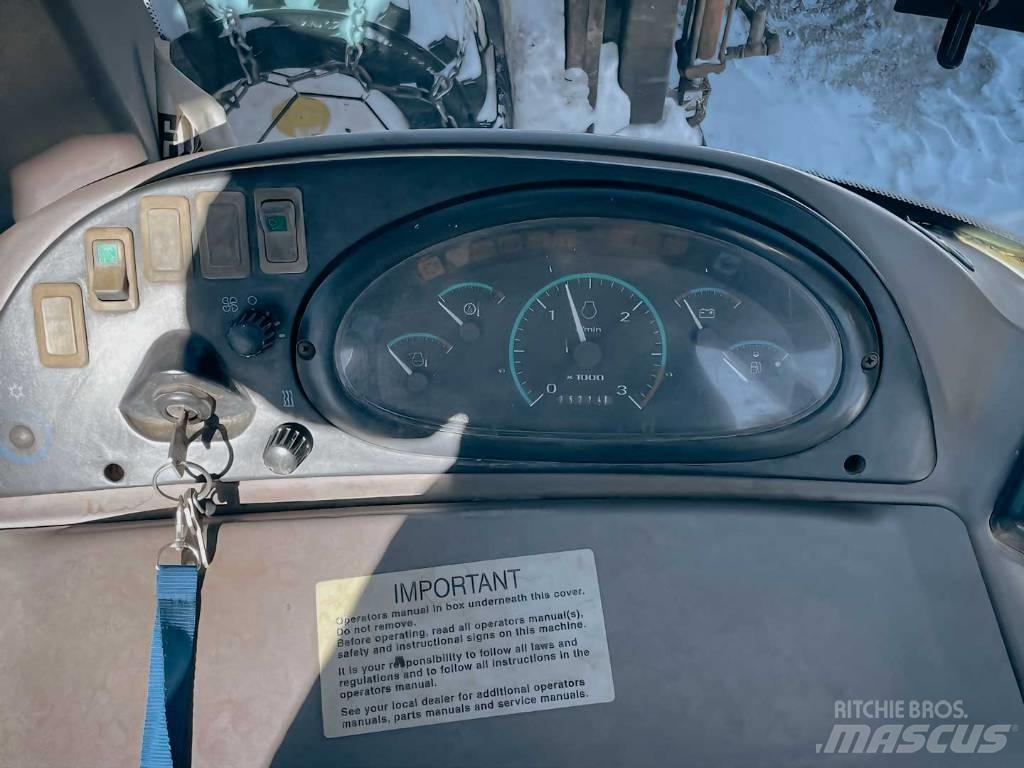 CASE 580 M Retroescavadeiras
