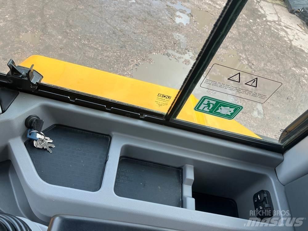 JCB 411 Carregadeiras de rodas