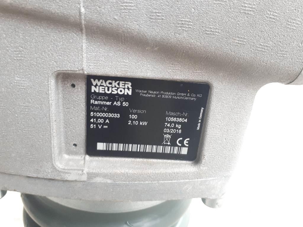 Wacker Neuson AS50 Saltitões