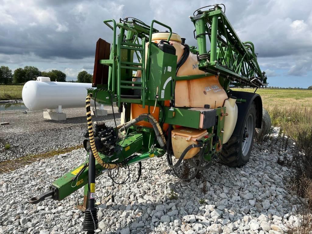 Amazone UX 4200 Pulverizadores rebocados