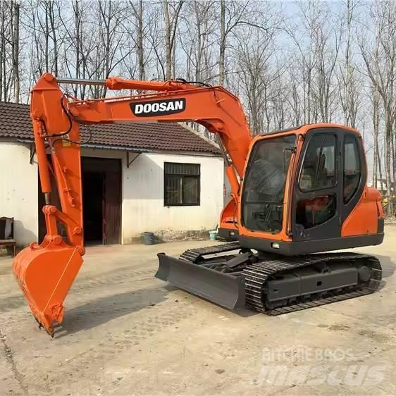 Doosan DX75 Escavadeiras de esteiras