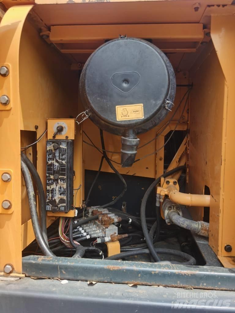 Hyundai R305LC-9T Escavadeiras de esteiras