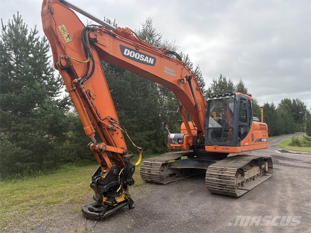Doosan DX225LC-3 Escavadeiras de esteiras
