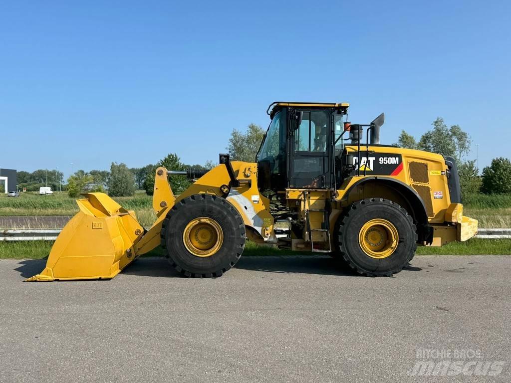 CAT 950M Carregadeiras de rodas