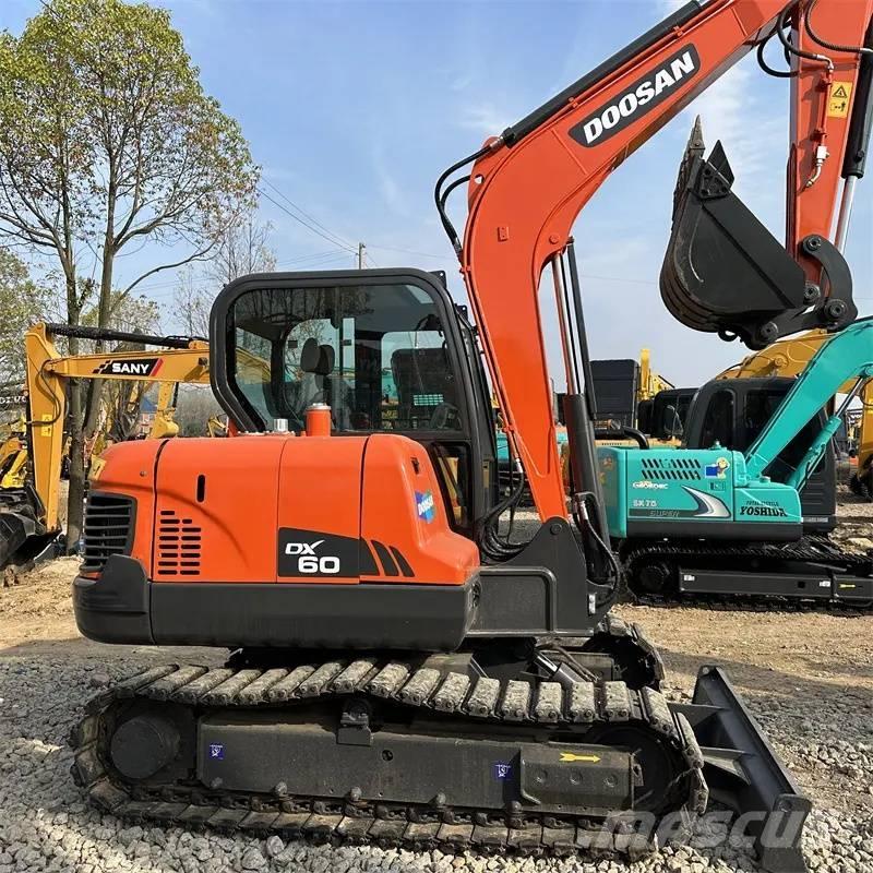 Doosan DX 60 Escavadeiras de esteiras
