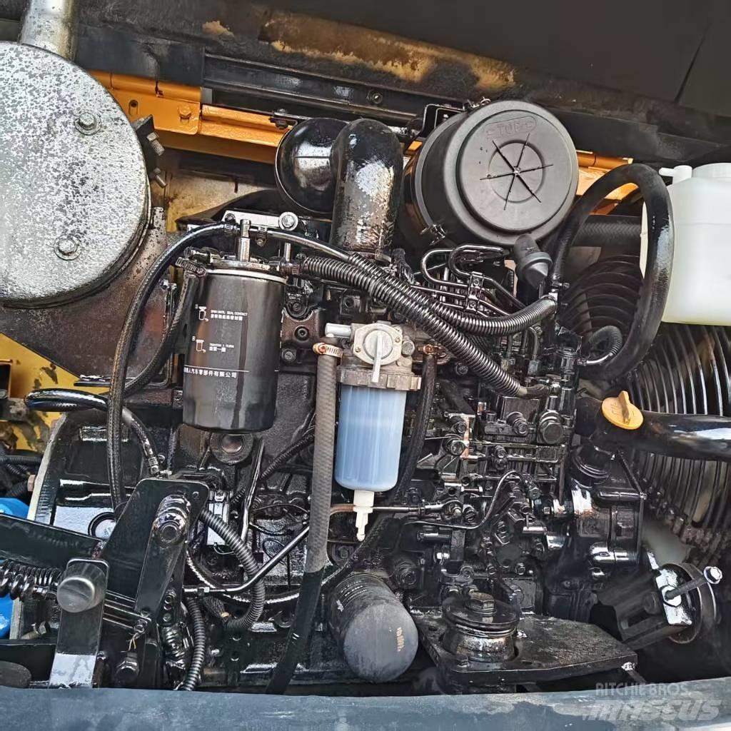 Hyundai Robex 60 VS Miniescavadeiras