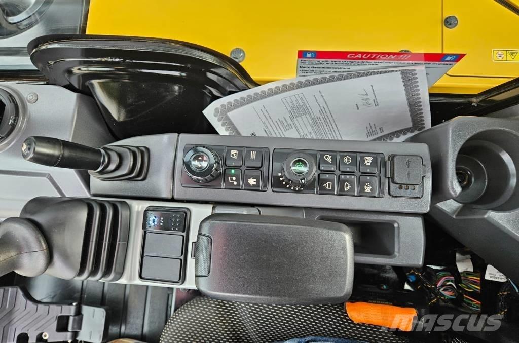 CAT 302.7 CR Miniescavadeiras