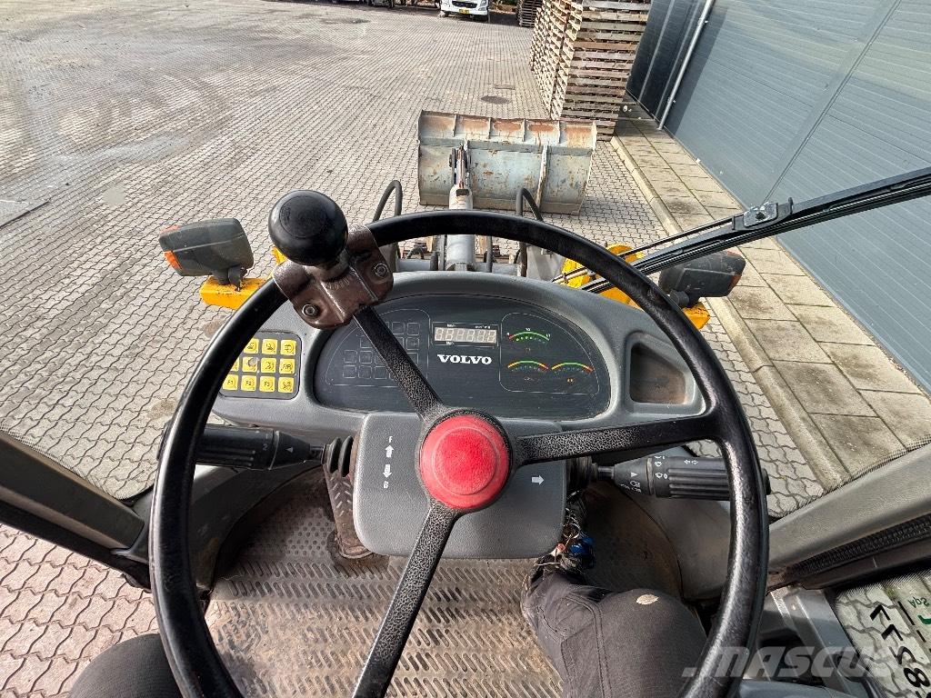 Volvo L 30 Carregadeiras de rodas