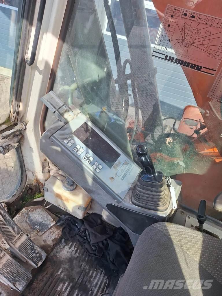 Liebherr R932 Escavadeiras de esteiras