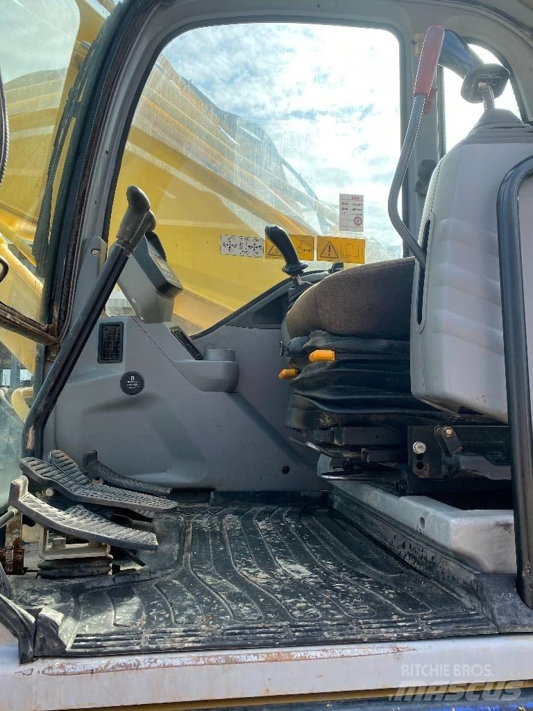 New Holland E 305 Escavadeiras de esteiras