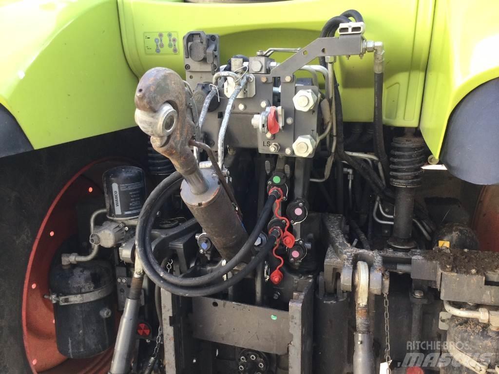 CLAAS ARION 550 Tratores Agrícolas usados
