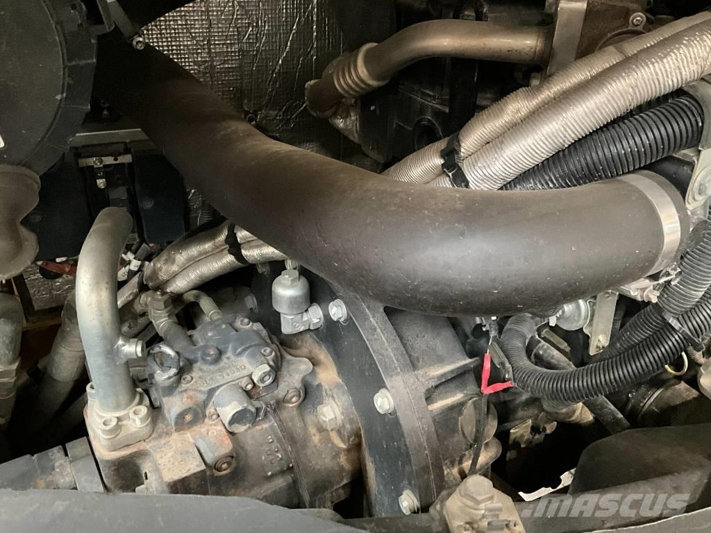 Komatsu PC 80 MR-3 Escavadoras Midi 7t - 12t