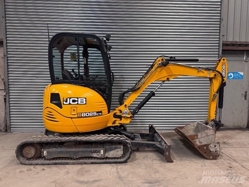 JCB 8025 ZTS Miniescavadeiras