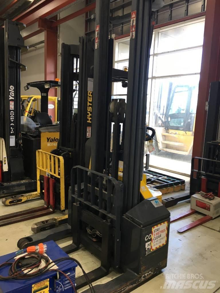 Combilift CombiWR Empilhador para operador externo