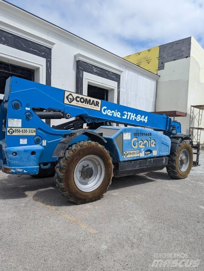 Genie GTH 844 Manipulador telescópico