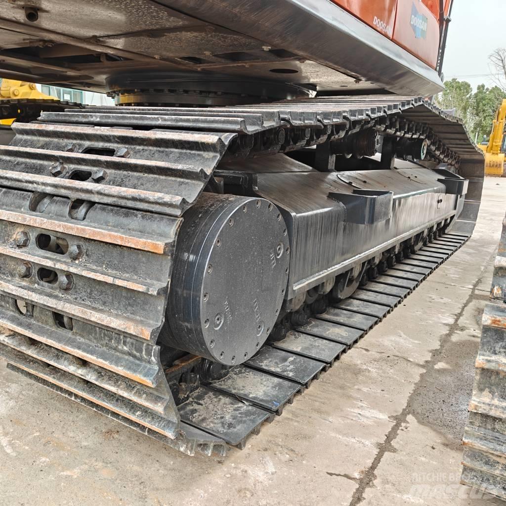 Doosan 225-9C Escavadeiras de esteiras