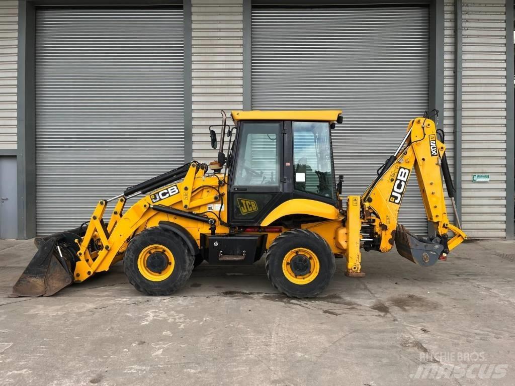 JCB 2 CX Retroescavadeiras