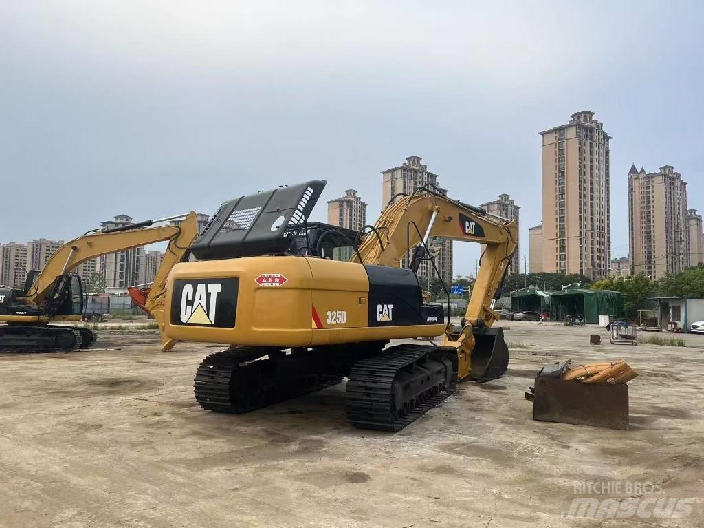CAT 325D Escavadeiras de esteiras