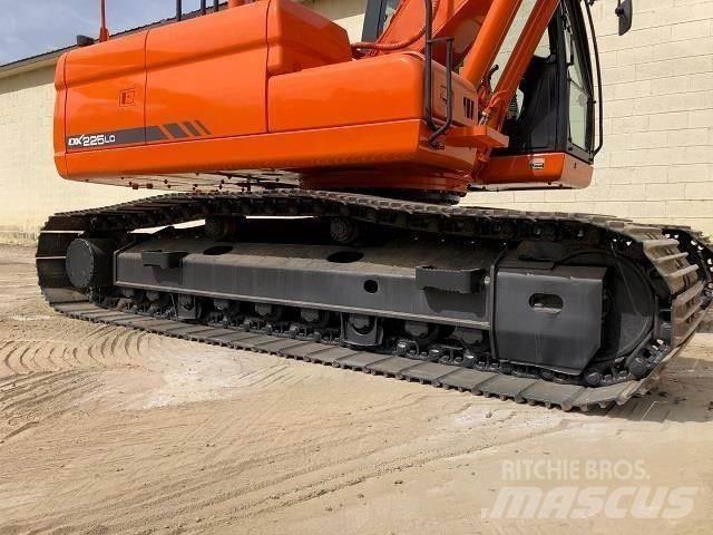 Doosan DX 225 Escavadeiras de esteiras