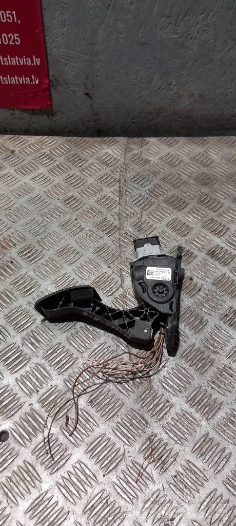 MAN TGX    81259706103 Cabines e interior