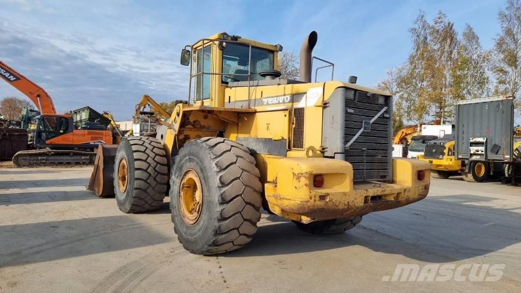 Volvo L 220 D Carregadeiras de rodas