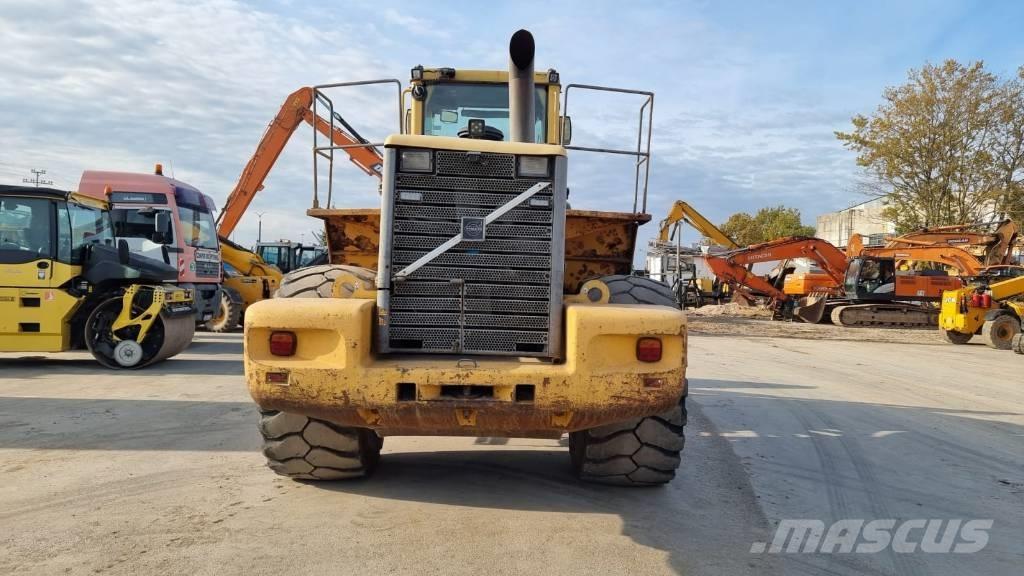 Volvo L 220 D Carregadeiras de rodas