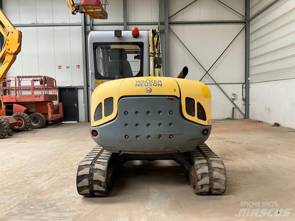Neuson 8003 Escavadoras Midi 7t - 12t