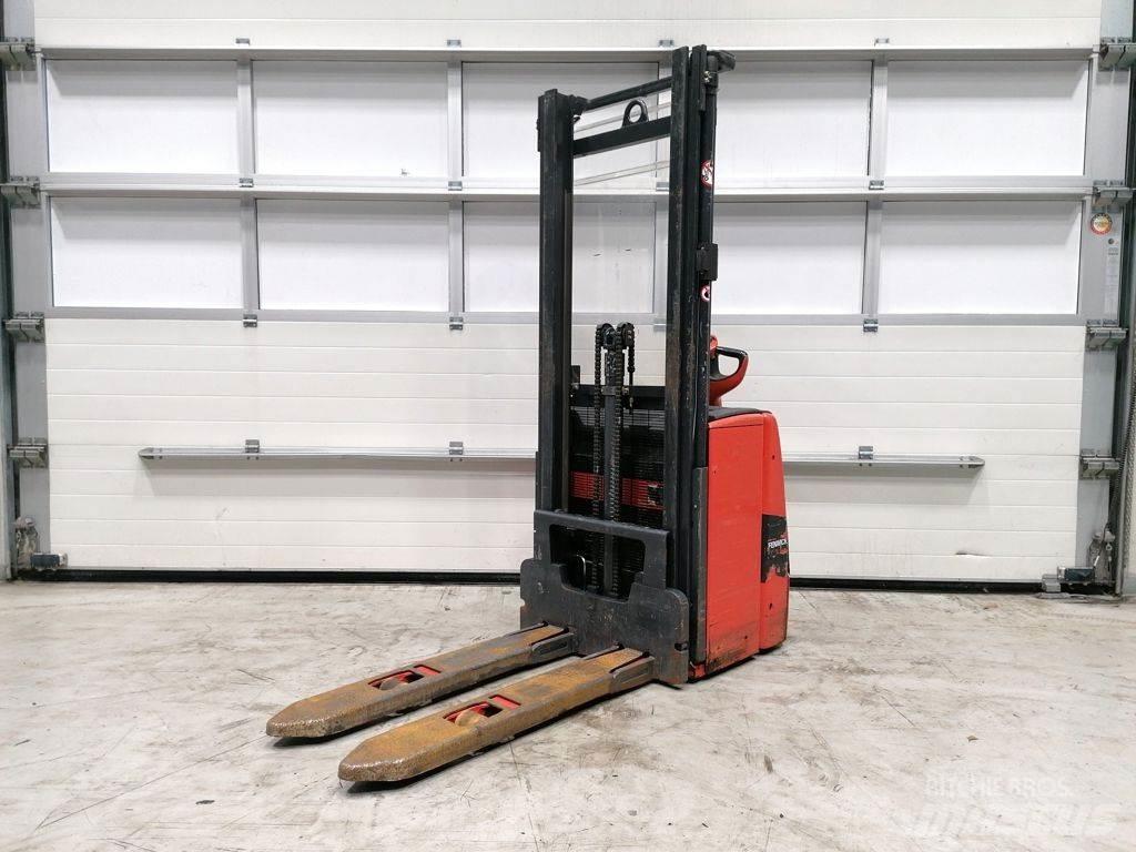 Linde L14 Empilhador para operador externo