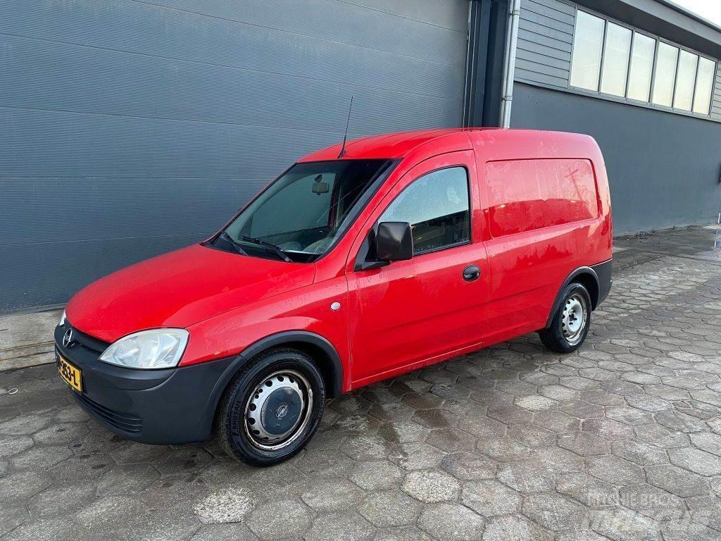 Opel Combo CDTI Caixa fechada