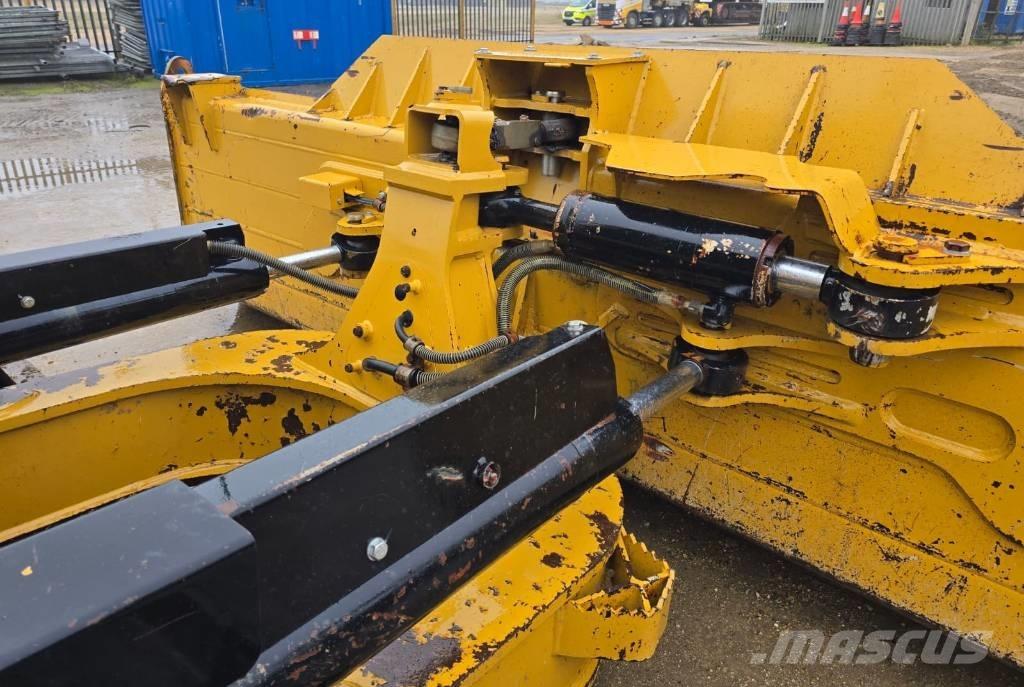 CAT D 6 N LGP Dozers - Tratores rastos