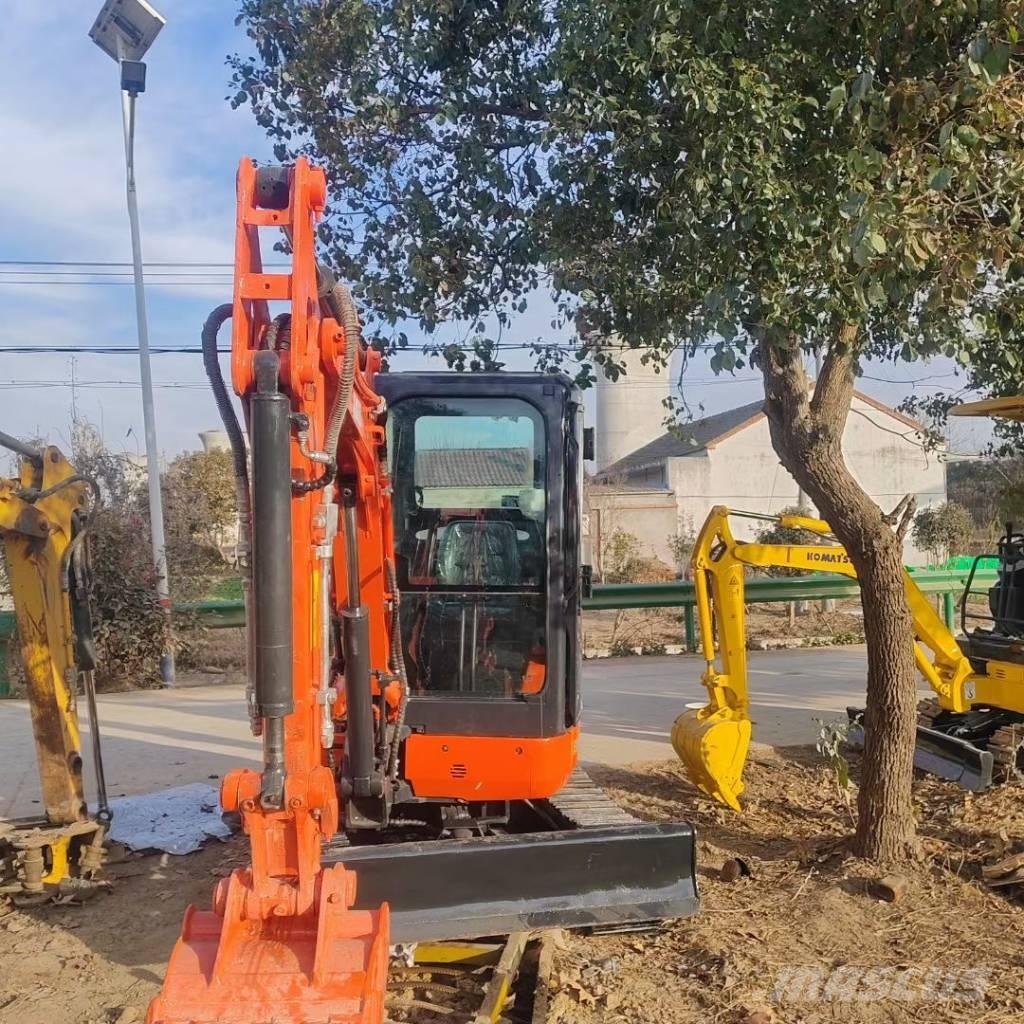 Kubota U 30 Miniescavadeiras