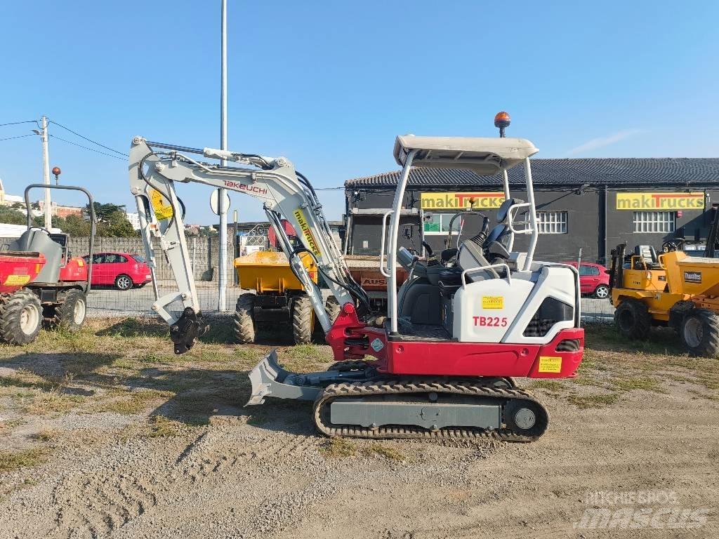 Takeuchi TB 225 Miniescavadeiras
