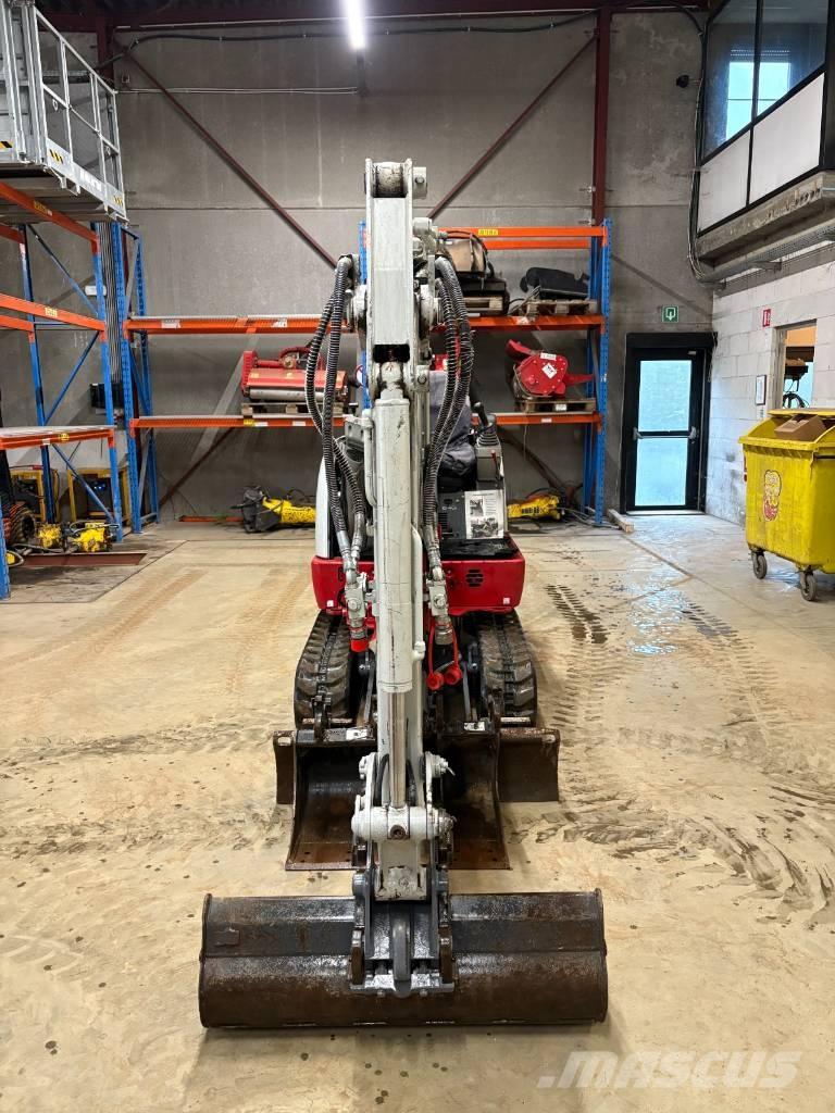 Takeuchi TB 225 Miniescavadeiras