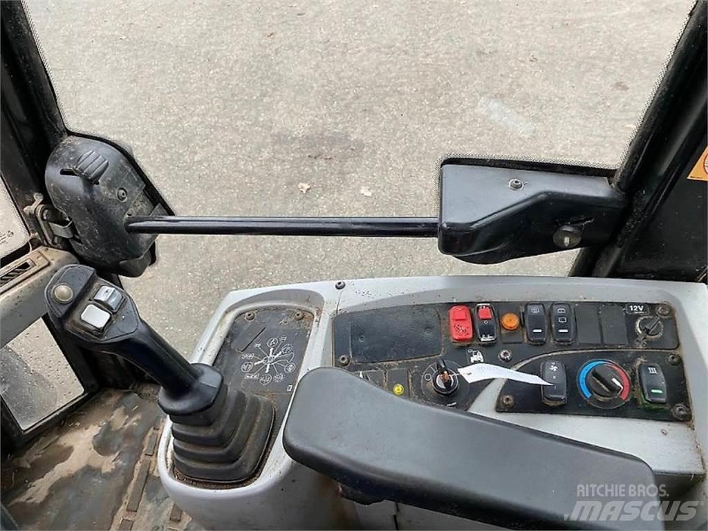 CAT 908M Carregadeiras de rodas