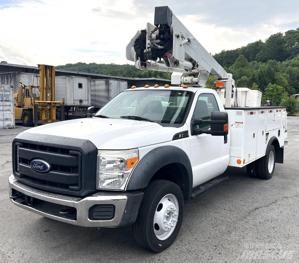 Ford F 550 Plataformas aéreas montadas em camião