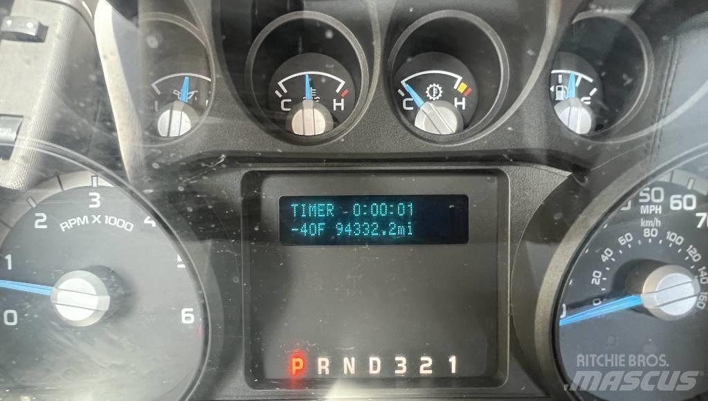 Ford F 550 Plataformas aéreas montadas em camião