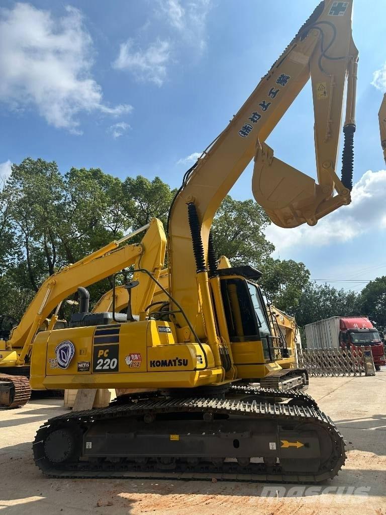 Komatsu PC 220-8 Escavadeiras de esteiras