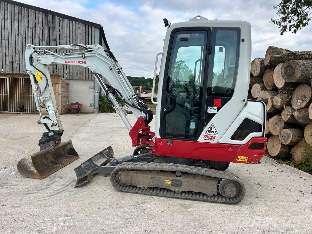 Takeuchi TB 225 Miniescavadeiras
