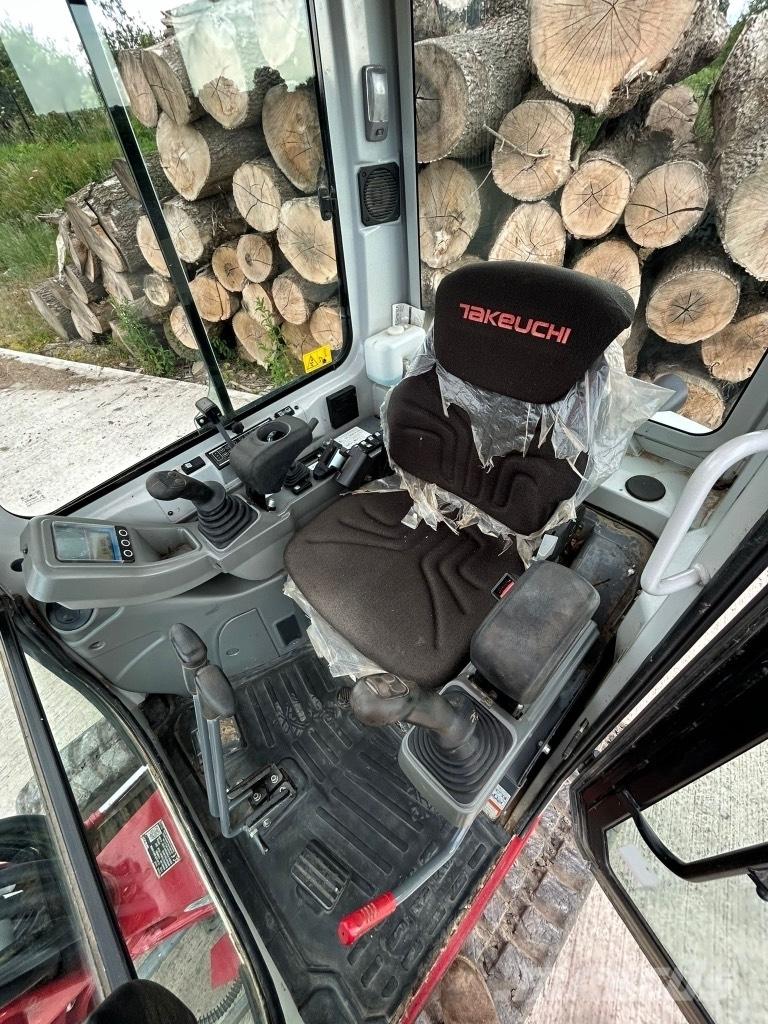 Takeuchi TB 225 Miniescavadeiras