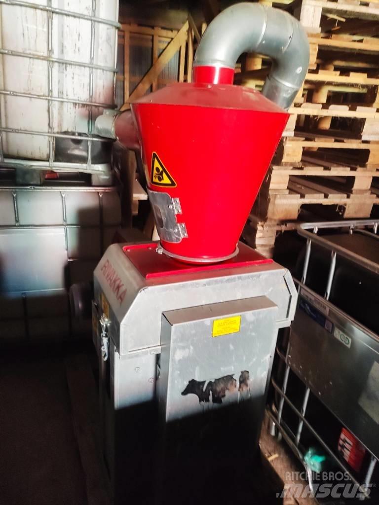 Rivakka 4 kw Alimentadores de animais