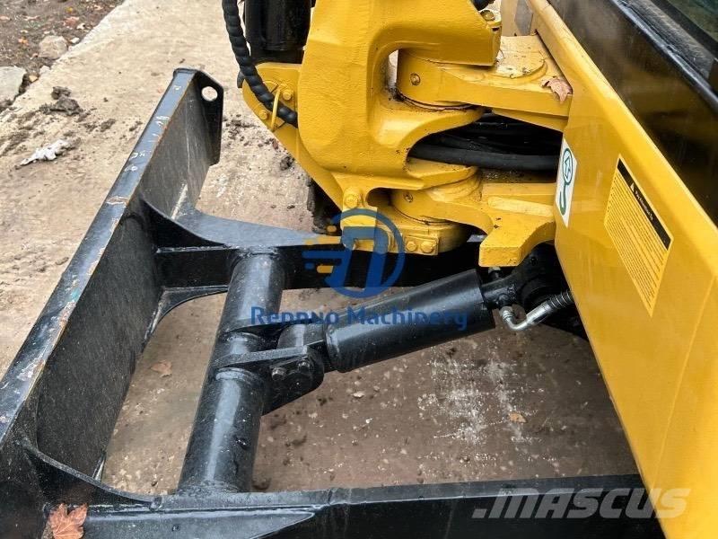 CAT 303.5 E Miniescavadeiras